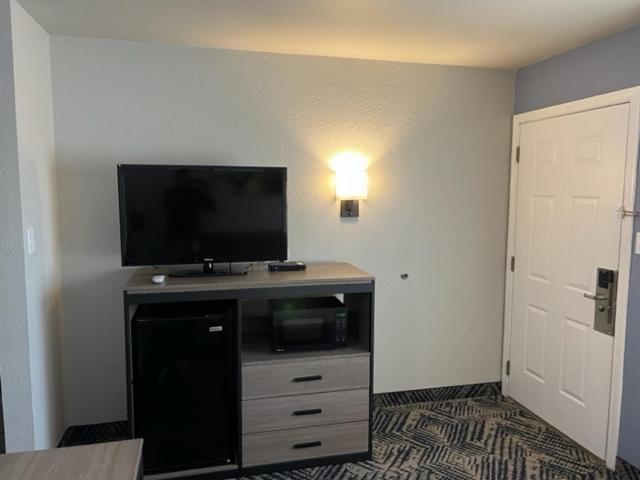 Garden Inn & Suites Hebbronville Экстерьер фото