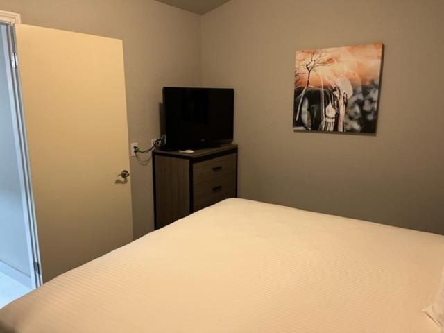 Garden Inn & Suites Hebbronville Экстерьер фото